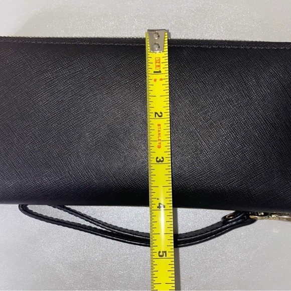 Michael Kors Jet Set Signature Multifunction Wristlet - Black, Large - Picture 7 of 7